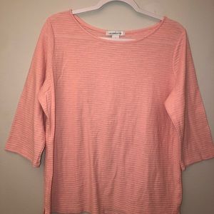 Quarter sleeve shirt